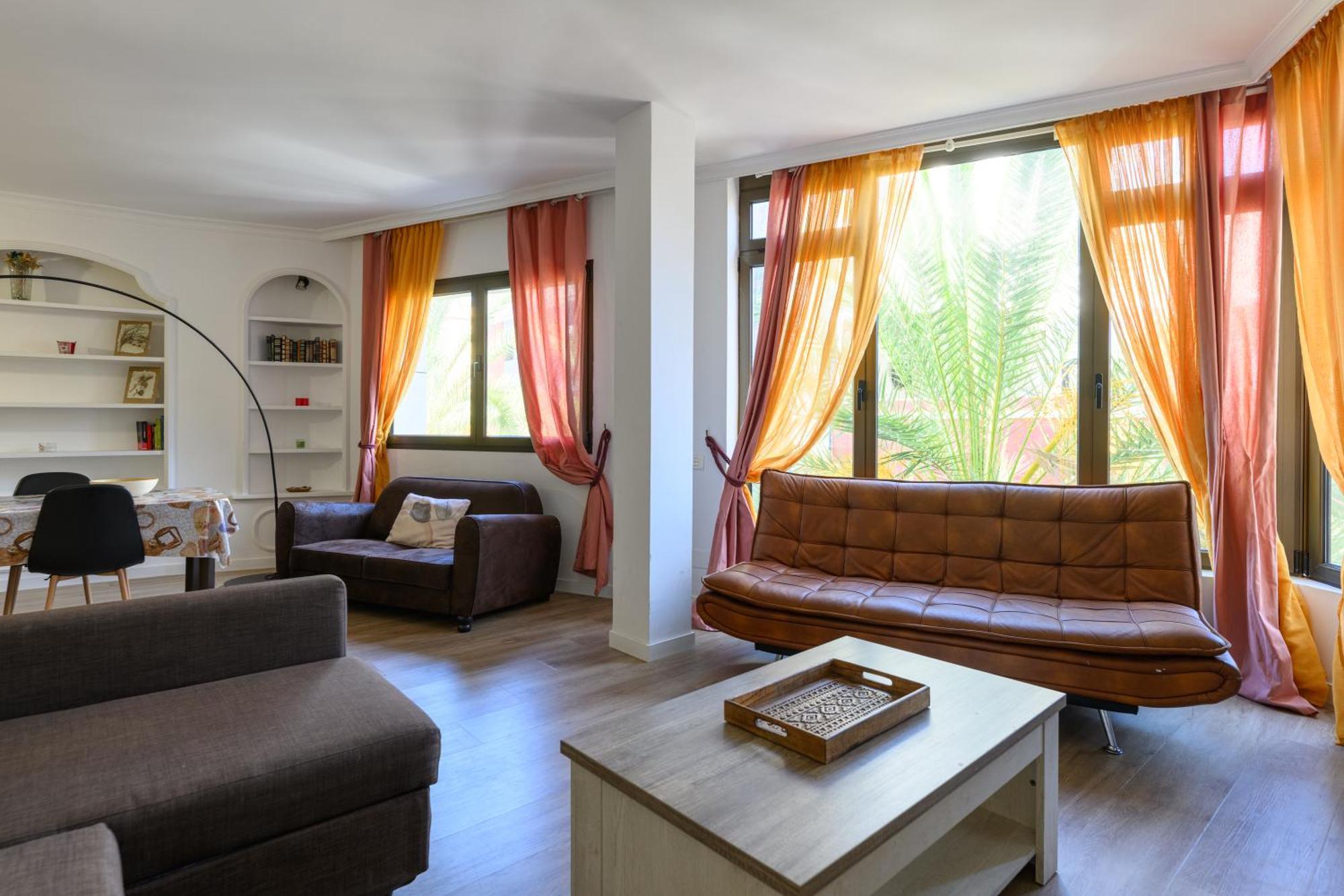 Appartement Hjs Plaza Ii *